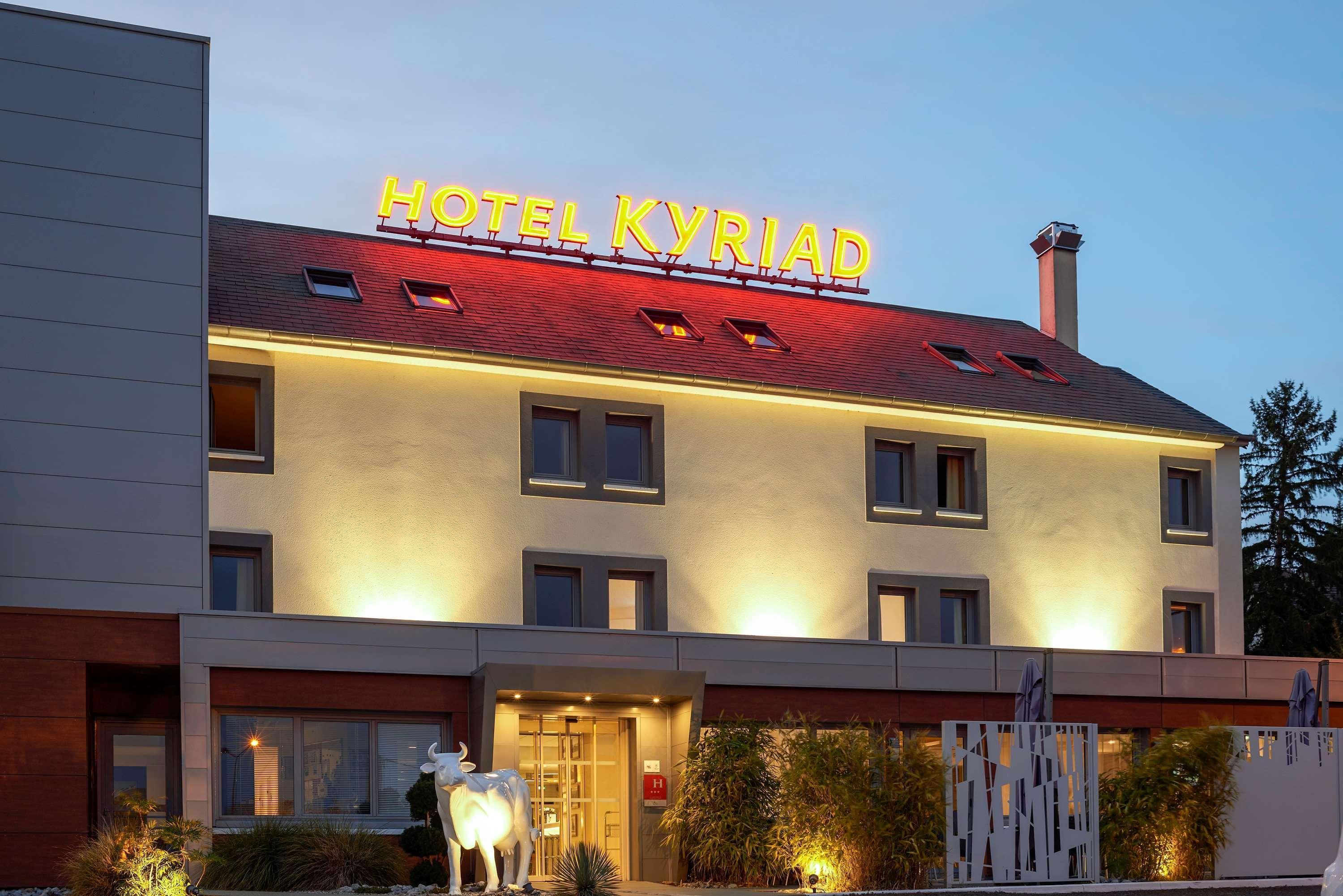 Kyriad Le Mans Est Zewnętrze zdjęcie