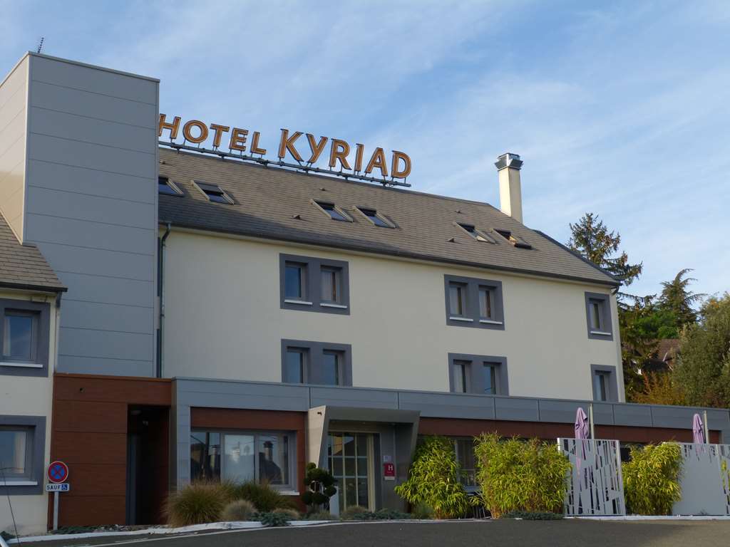 Kyriad Le Mans Est Zewnętrze zdjęcie